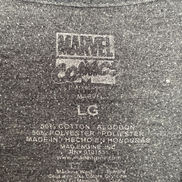 ✅Men Marvel Tee Shirt Size L - Picture 4 of 4